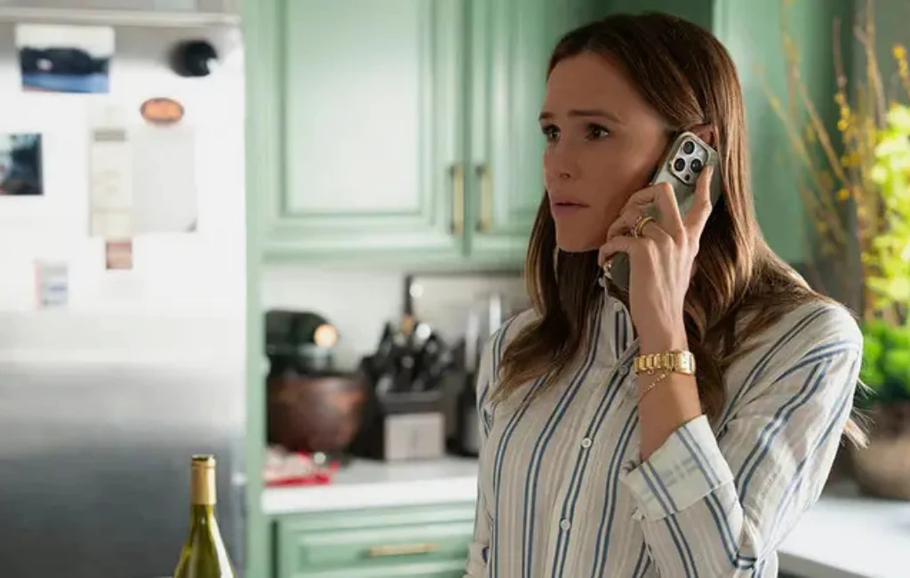 The Five Star Weekend S1E1 Review: Nantucket Has a Pulse 1 The Five Star Weekend Season 1 Episode 1: "Friday: Arrivals" Review featuring Jennifer Garner on Pop the Channel.