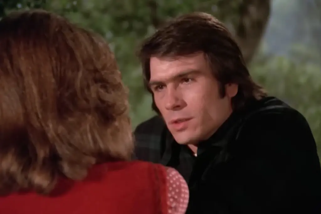 Critics Called Charlie’s Angels Ridiculous. They Missed the Point. 3 Charlie's Angels Pilot Movie Review featuring Tommy Lee Jones on Pop the Channel