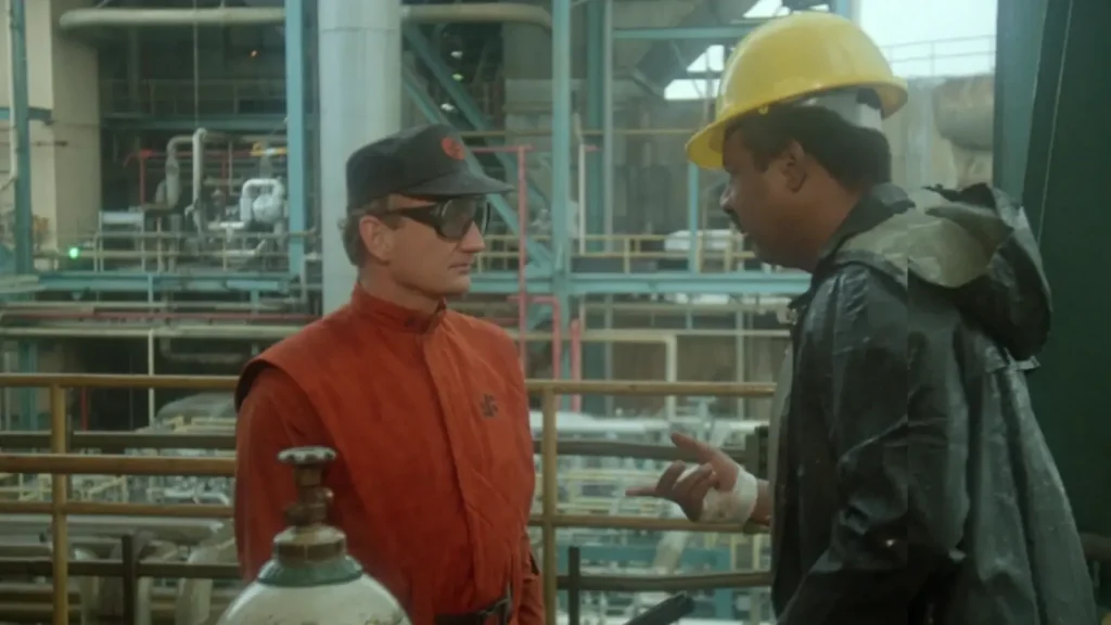 V: The Original Miniseries Review featuring Robert Englund on Pop the Channel